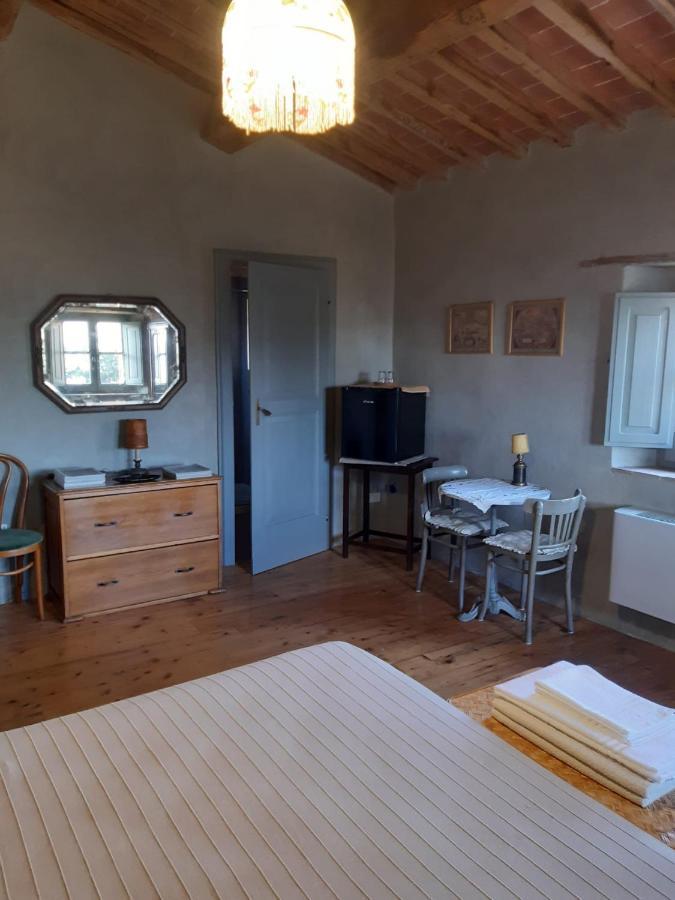 Borgo Cardaneto Bed & Breakfast Montone  Exterior photo